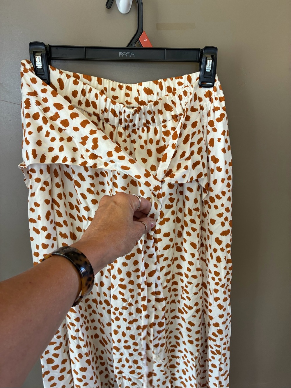 Simple Cream Midi Skirt with Rust Spot Print